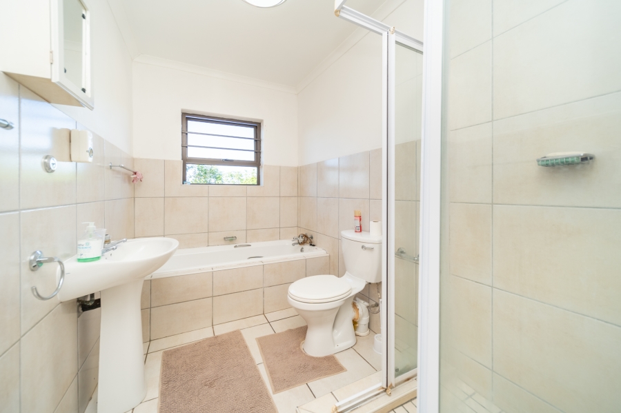 3 Bedroom Property for Sale in Beacon Bay Eastern Cape